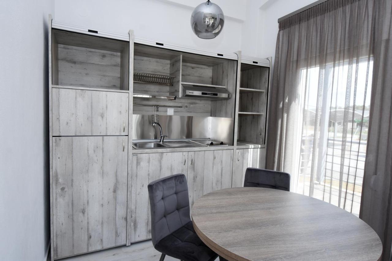 Gerani Apartments Ormos  外观 照片